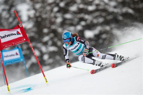 Mikaela Shiffrin: Doing OK after WCup giant slalom crash